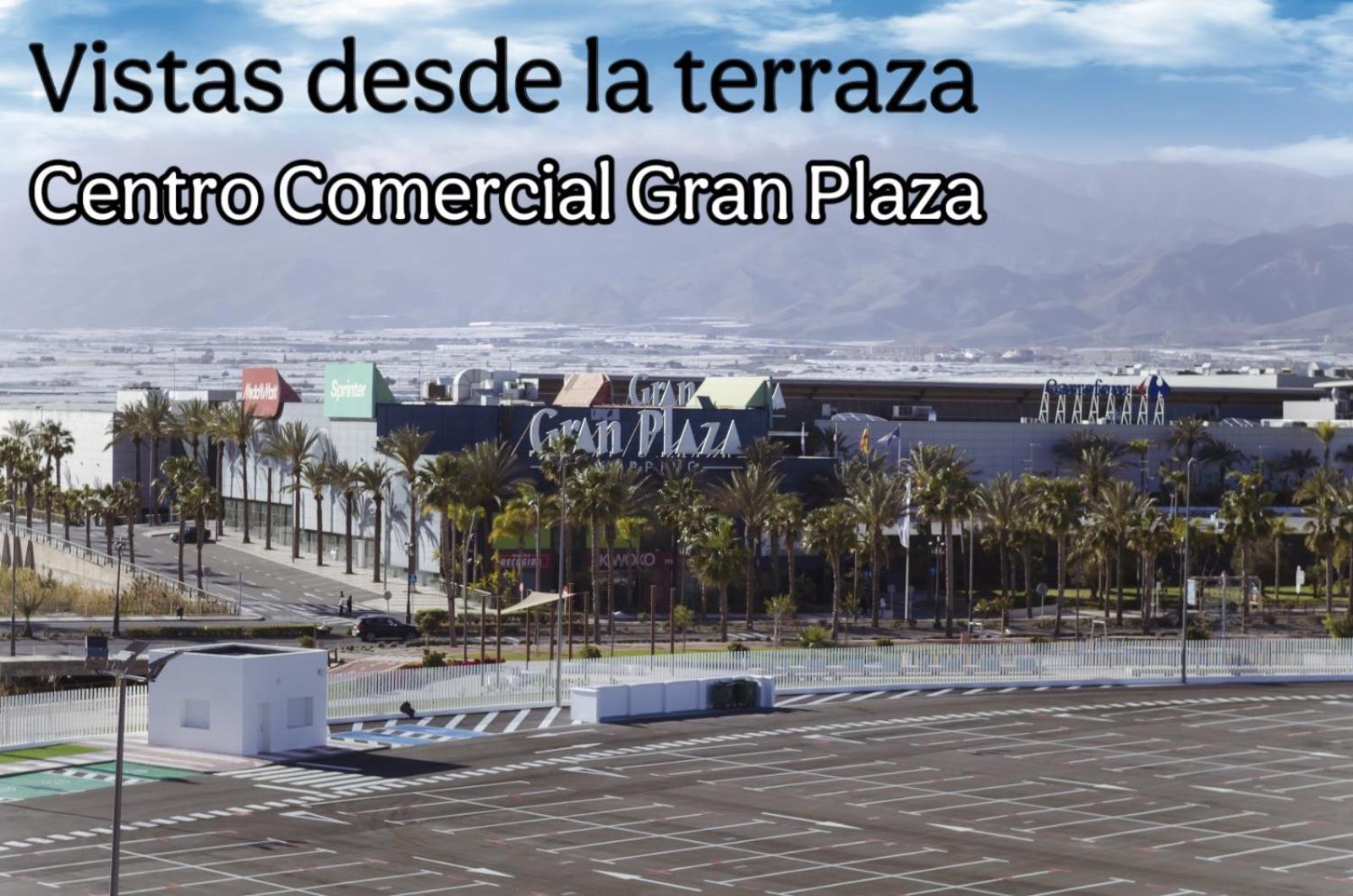 Atico Junto Al Teatro Auditorio De Roquetas De Mar Kültér fotó